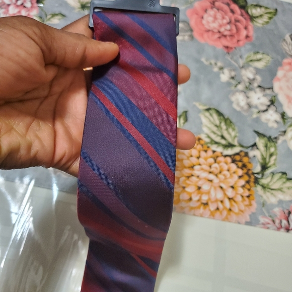 Mens Ties - Picture 3 of 3